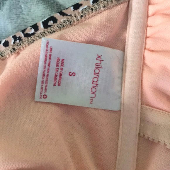 A cheetah print bathing suit. ❣️💕 - Picture 3 of 4